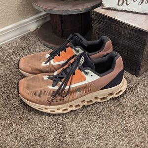 On Running Women's Running Shoes - Cloudstratus